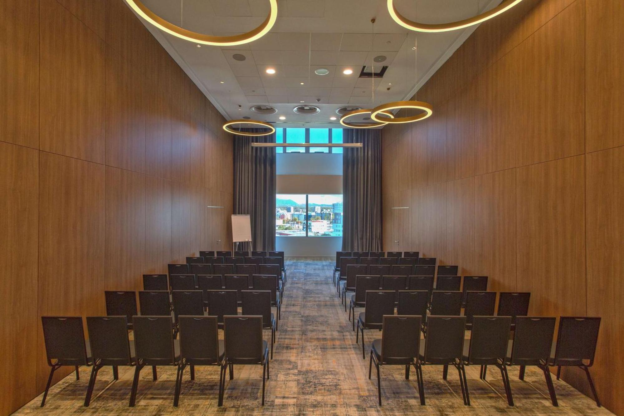 Hilton Garden Inn Zagreb - Radnicka Bagian luar foto